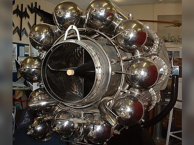 Frank Whittle - The Jet Engine - britishheritage.org