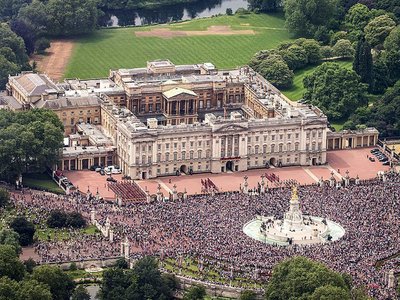 Buckingham Palace - britishheritage.org