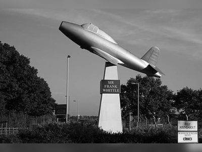 Frank Whittle - The Jet Engine - britishheritage.org