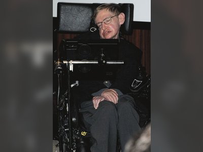 Stephen Hawking - Cosmologist - britishheritage.org