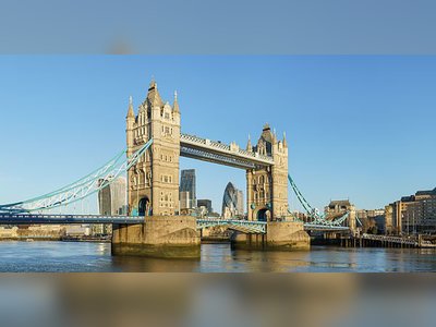 Tower Bridge - britishheritage.org